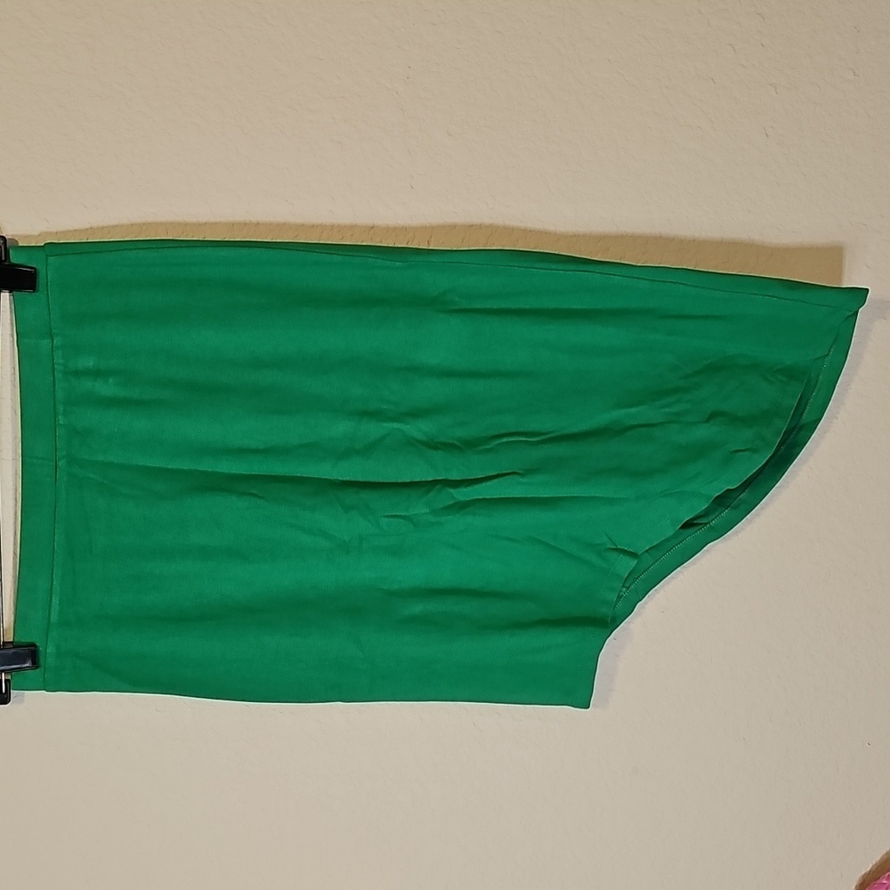 Doe & Rae asymmetrical green pencil skirt NWOT - Picture 2 of 3